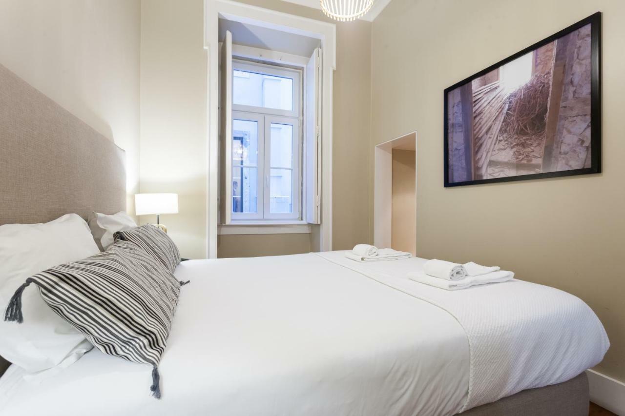 Baixa Vintage Three-Bedroom Apartment - By Lu Holidays Lisboa Eksteriør billede